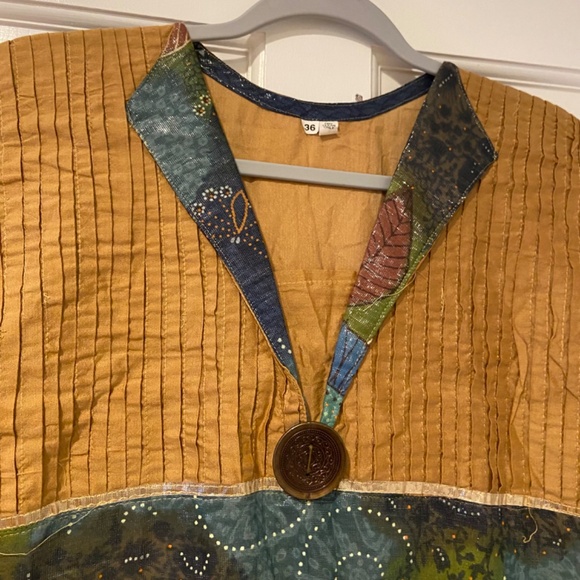 Women’s Bohemian Gold Floral Sleeveless Tunic – Size 36 (US 6) - Picture 6 of 8